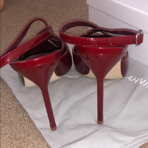 *SOLD*Manolo Blahnik Red Pumps - Picture 4 of 11